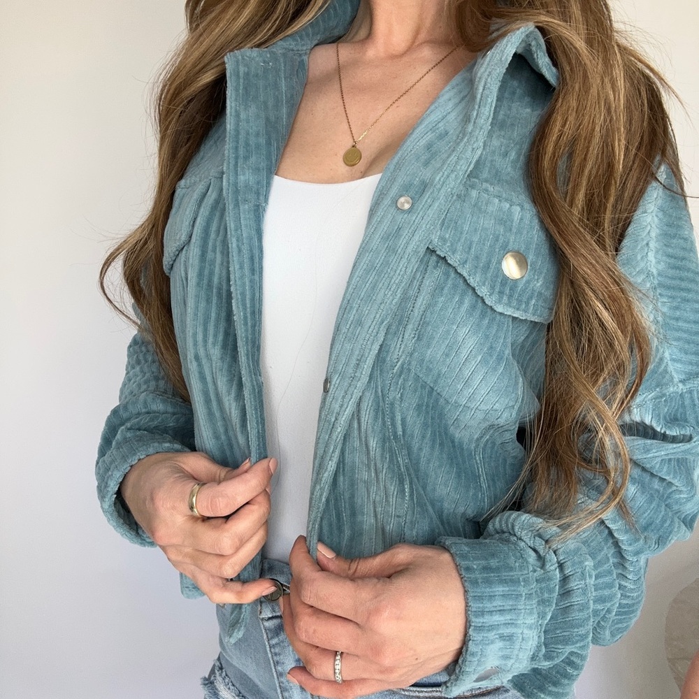 Crop jacket light blue